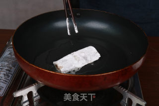 糖醋带鱼——教你做从小吃到大的熟悉味道！的做法步骤：3