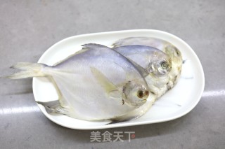 红烧平鱼的做法步骤：1