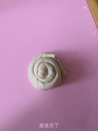 葱花饼的做法步骤：8