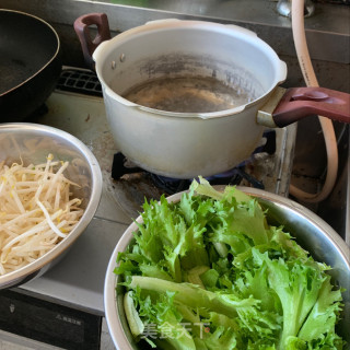 水煮肉片的做法步骤：1