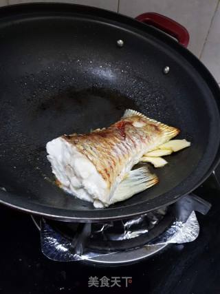鱼尾冬瓜豆腐汤的做法步骤：3