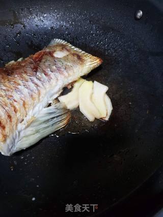 鱼尾冬瓜豆腐汤的做法步骤：4