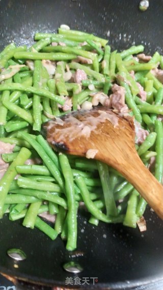 牛肉炒豆角的做法步骤：5