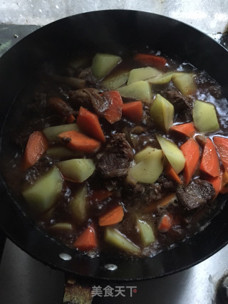 胡萝卜土豆炖牛肉的做法步骤：6