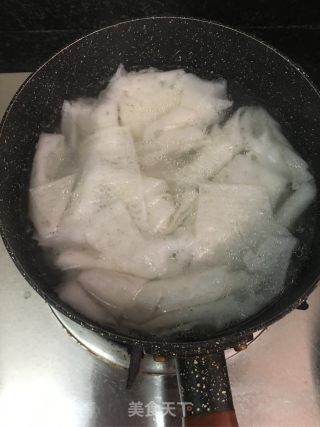 牛腩粿汁皮的做法步骤：5