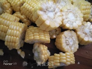 排骨玉米汤的做法步骤：3