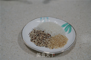 藜麦糙米饭（蒸汽蒸制版）的做法步骤：1