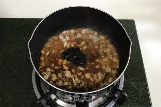 炸酱面的做法步骤：4