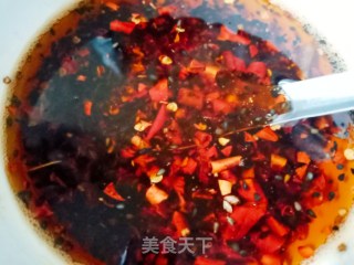 “懒人餐”自制辣椒油的做法步骤：8