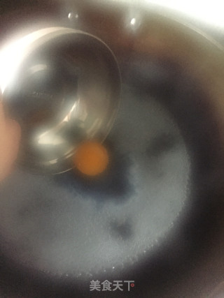 糖水荷包蛋的做法步骤：2