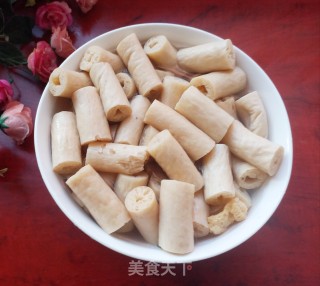 自制辣条的做法步骤：1