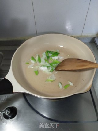 豆腐干炒秋葵的做法步骤：8