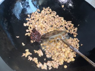 肉末茄子的做法步骤：8