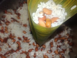 红豆粽子的做法步骤：4