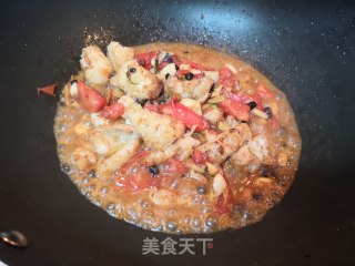 西红柿焖巴沙鱼的做法步骤：4