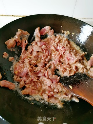 青椒丝炒牛肉的做法步骤：7