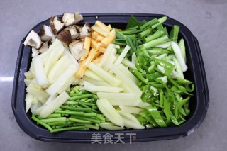 腊味一锅烩的做法步骤：5