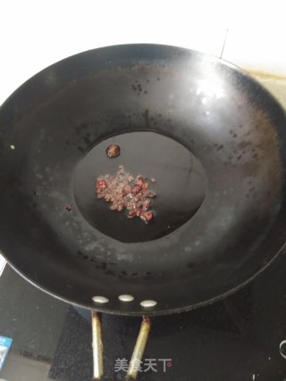 土豆炖牛肉的做法步骤：3