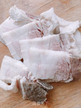 熟五花肉豆干炖豆角的做法步骤：3