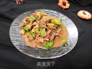 牛肉炒青椒片的做法步骤：4