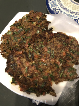 脆香杂蔬牛肉饼的做法步骤：4