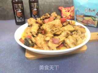 红椒洋葱啤酒焖鸡的做法步骤：8