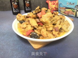红椒洋葱啤酒焖鸡的做法步骤：11