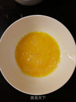 苦瓜炒鸡蛋的做法步骤：2