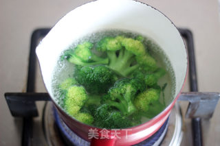 龙猫三文鱼芝士饭团---寻找童年的幻想的做法步骤：12