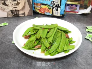 香肠炒荷兰豆的做法步骤：5