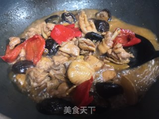 香菇焖土鸡的做法步骤：7