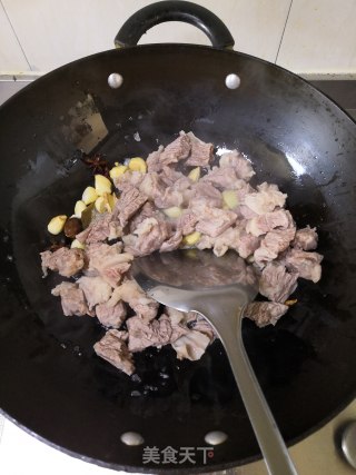 红烧牛腩的做法步骤：6