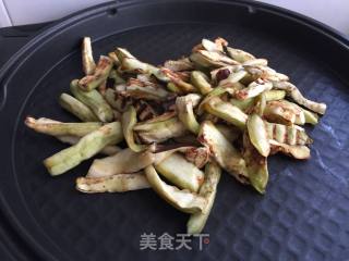 豆豉鲮鱼烧茄条的做法步骤：4