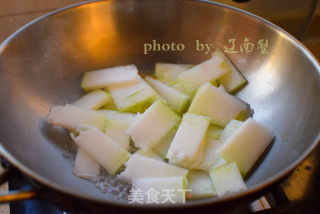 冬瓜虾仁的做法步骤：4