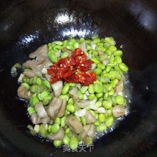 萝卜干炒毛豆的做法步骤：6