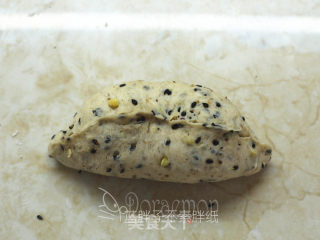 黑芝麻多谷物面包的做法步骤：10