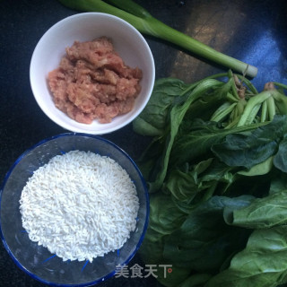 鲜肉菠菜粥的做法步骤：1