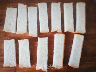 酥脆可口的蒜香土司条的做法步骤：5