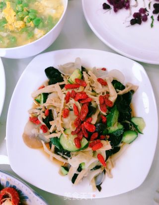 木耳拌笋丝黄瓜的做法步骤：7