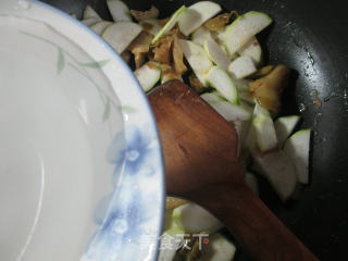 榨菜片鸭蛋煮夜开花的做法步骤：7