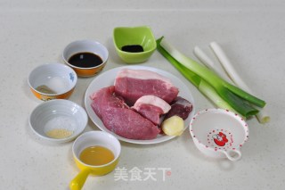 小笼包的做法步骤：1