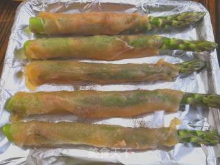 芦笋鸡肉卷的做法步骤：4