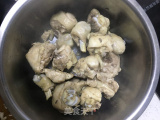 黄焖鸡的做法步骤：2