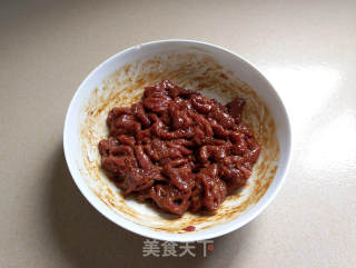 小炒牛肉的做法步骤：2