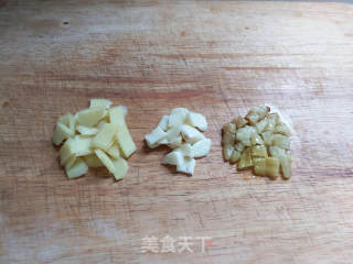 小炒牛肉的做法步骤：4
