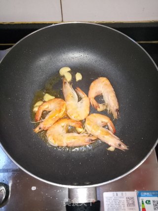 鲜虾米粉的做法步骤：5