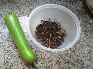 笋干菜煮夜开花的做法步骤：1