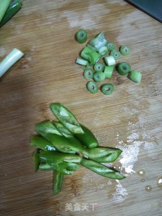 土豆片炒角瓜的做法步骤：3