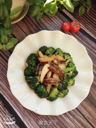 蒜香鲍鱼西兰花的做法步骤：15