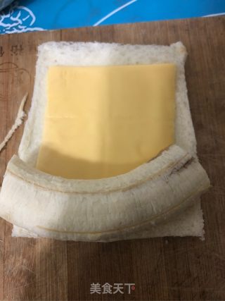 香蕉芝士吐司卷的做法步骤：4